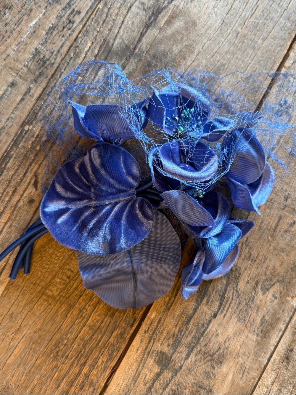 Navy Blue Floral Hair Clip - Women's Accessory